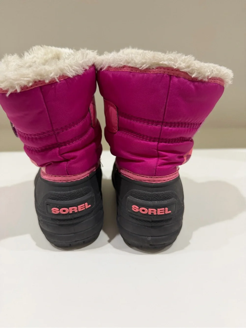 Sorel Kids' Pink and Magenta Winter Boots